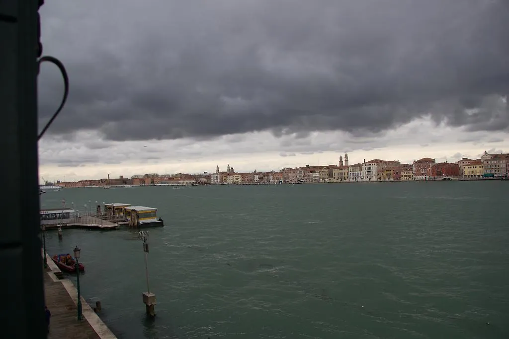 Lovely Canal View Venice